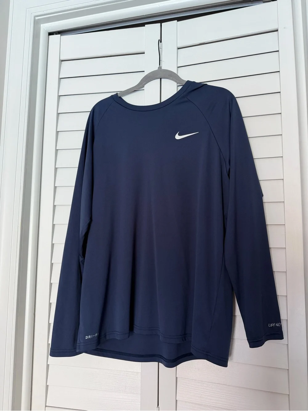 Nike Men’s Navy Long-Sleeve Swim Rash Guard with White Swoosh